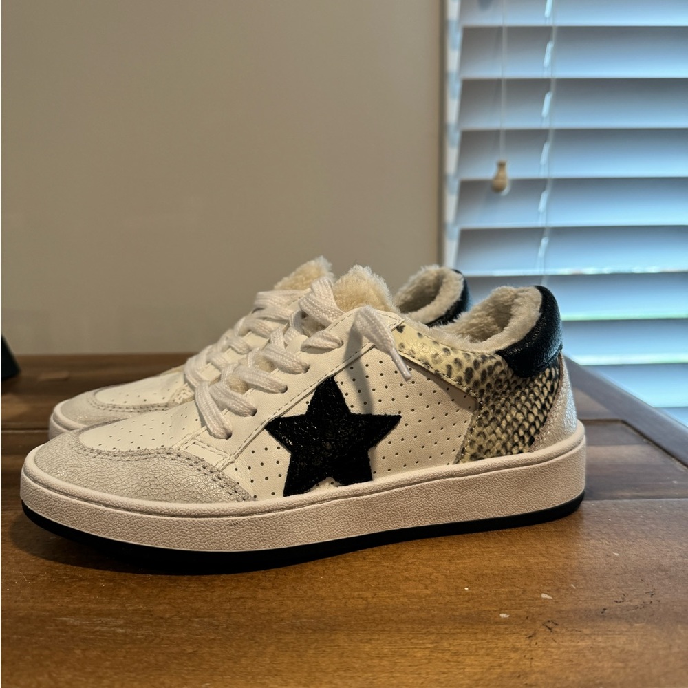 Fur lined vintage havanas